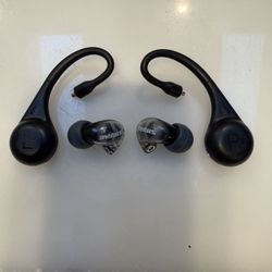 SHURE AONIC4 with Shure Gen 2 Bluetooth Adapters