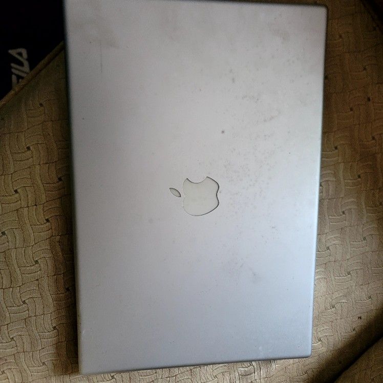 Apple Macbook Pro A1150