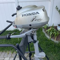  Honda 2 HP 4 stroke Outboard 