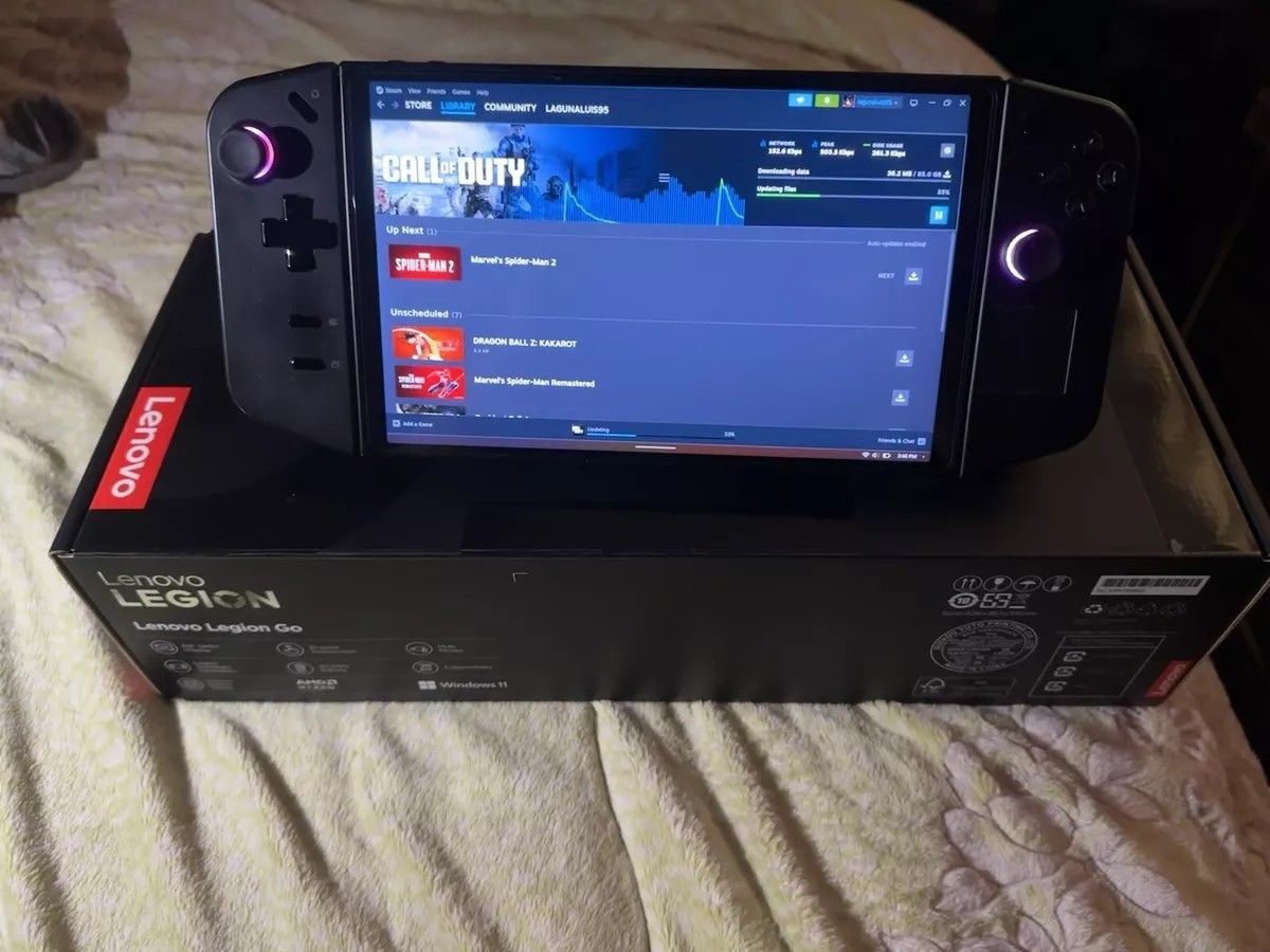 Lenovo Legion Go 8.8, 144Hz Handheld Touch Gaming PC AMD Z1 Extreme 16GB 512GB