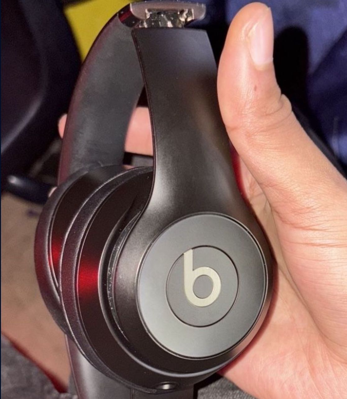 Beats Solo 4
