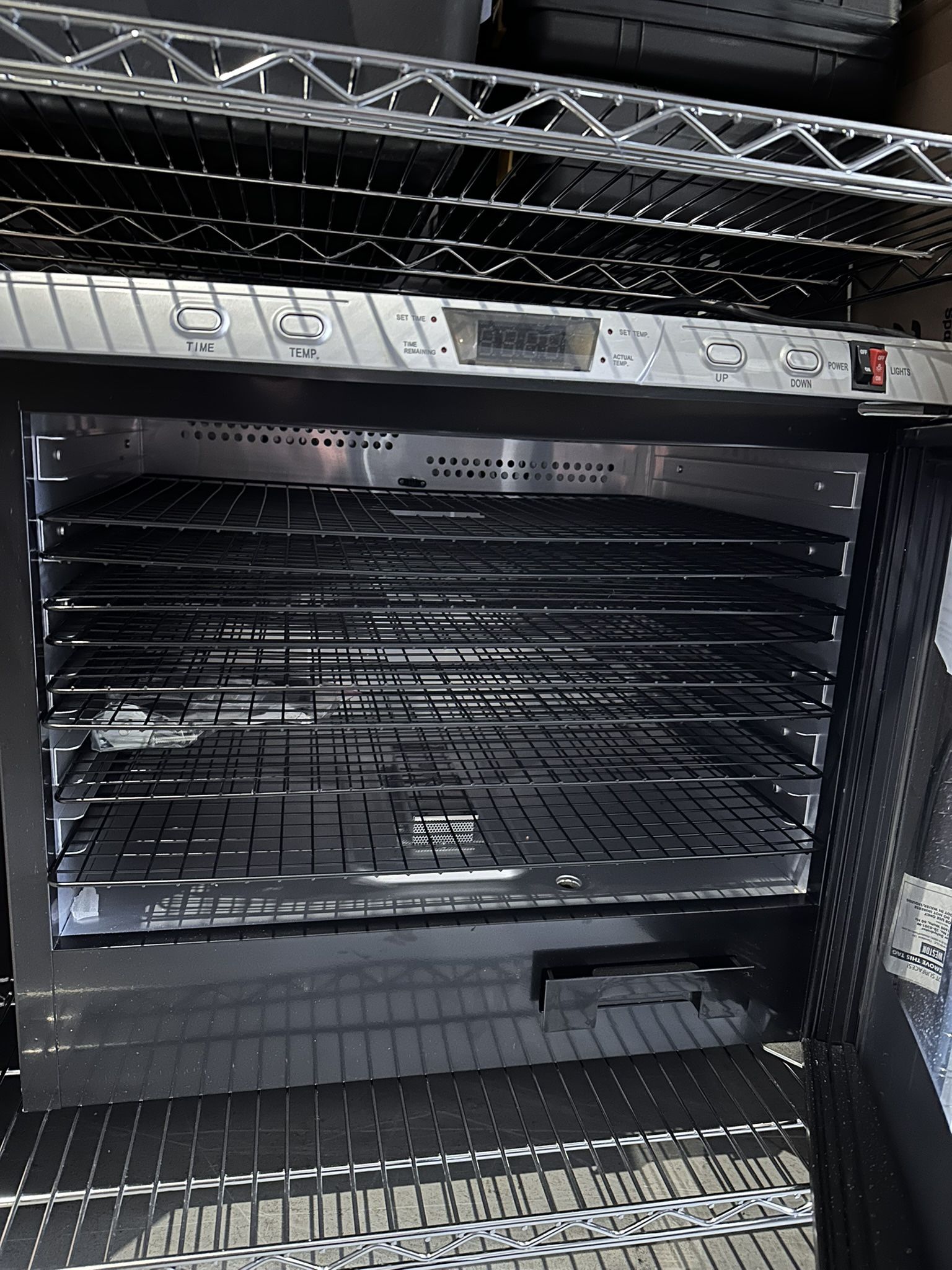 Food dehydrator