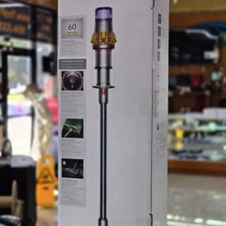 Dyson V15 Detect Vacuum — Laser Cleaner, Powerful Suction, Brand New! 💨