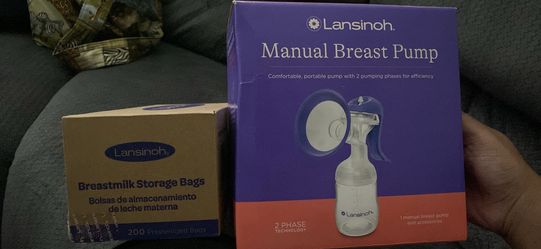 New Breast Pump w/ milk bags