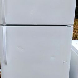 Frigidaire REFRIGERATOR