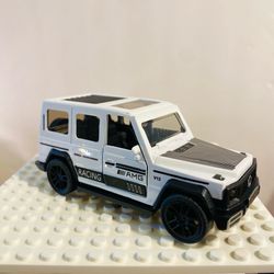 White Mercedes Benz G-Wagon AMG Model Toy Replica | New Custom Toy Cars