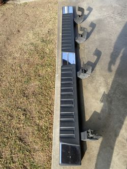 2014 GMC Denali factory Steps