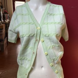 Sweater Bee Banff Large 100% Acrylic Light Green