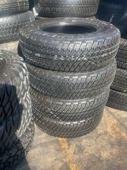 Set of four used bridgestone 245/75R17 $300
