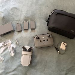 DJI Mini 2 Fly More Combo