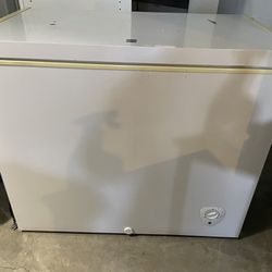 Kenmore 15 cubic feet chest freezer