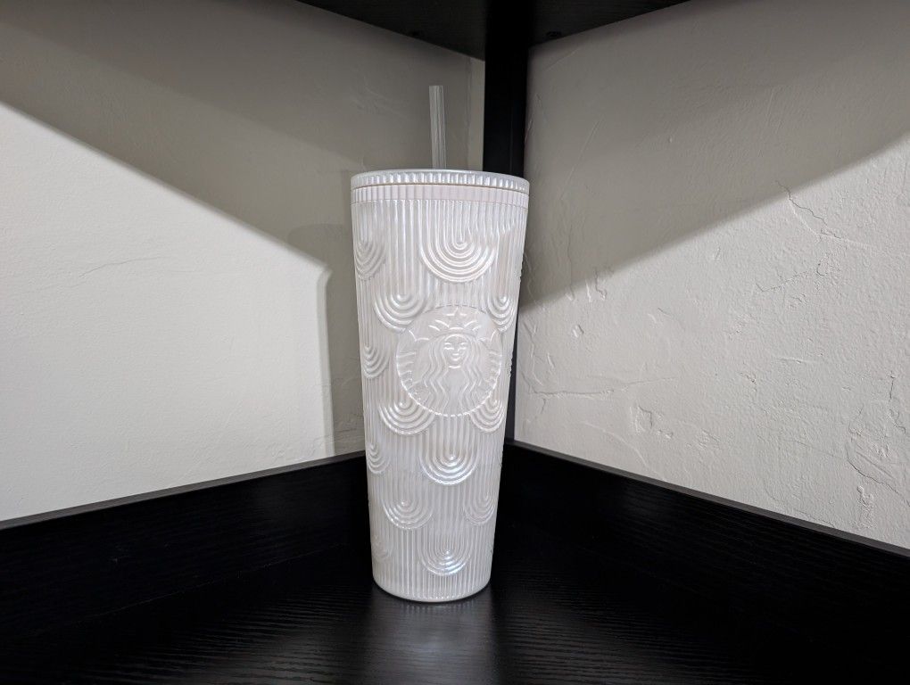 Starbucks 24oz Pearl Scale PatternTumbler