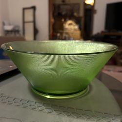 Norse Limelight chip bowl by federal
