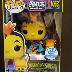 QUEEN OF HEARTS WITH KING BLACK LIGHT FUNKO POP