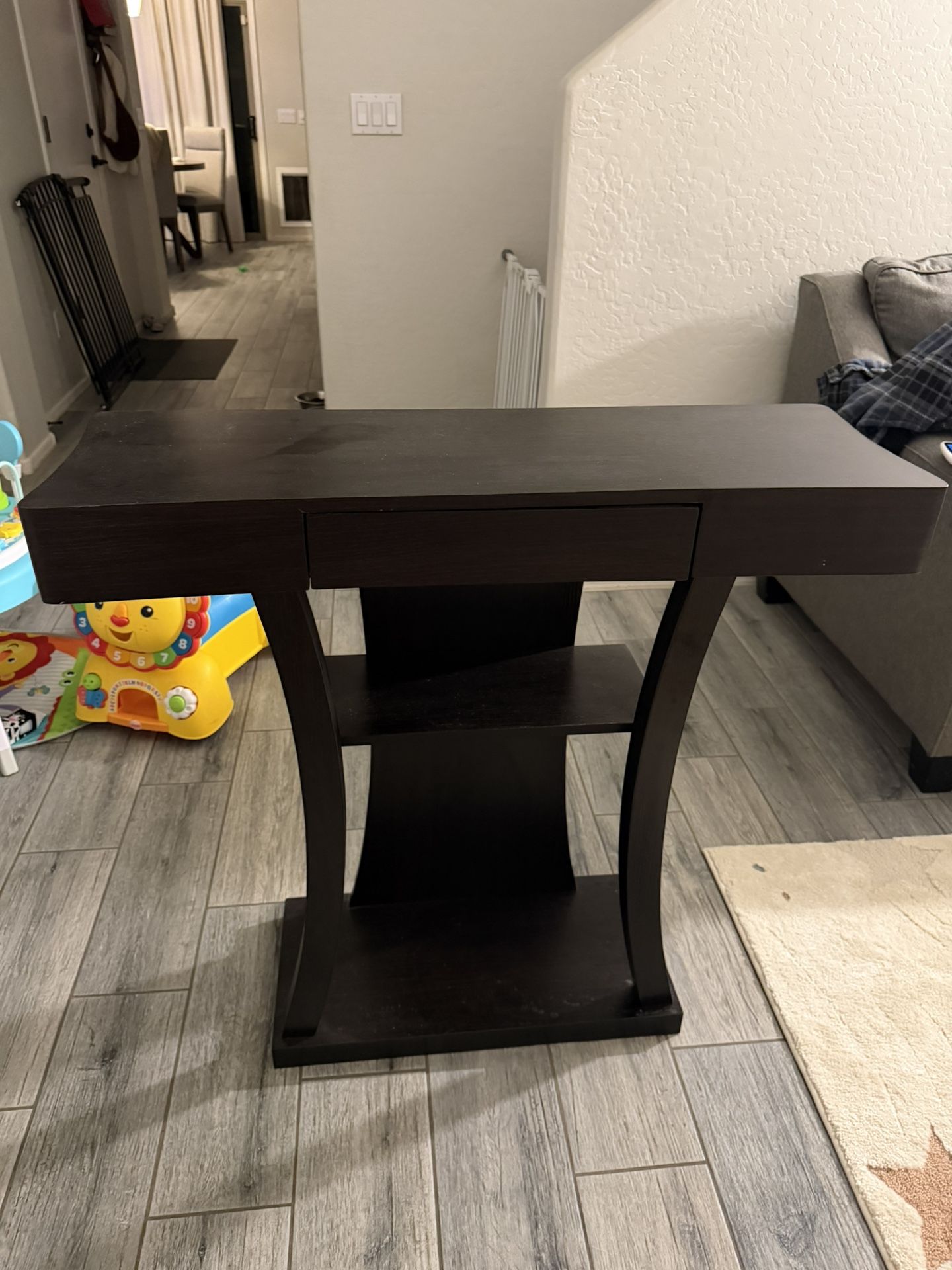 Entry Way Table