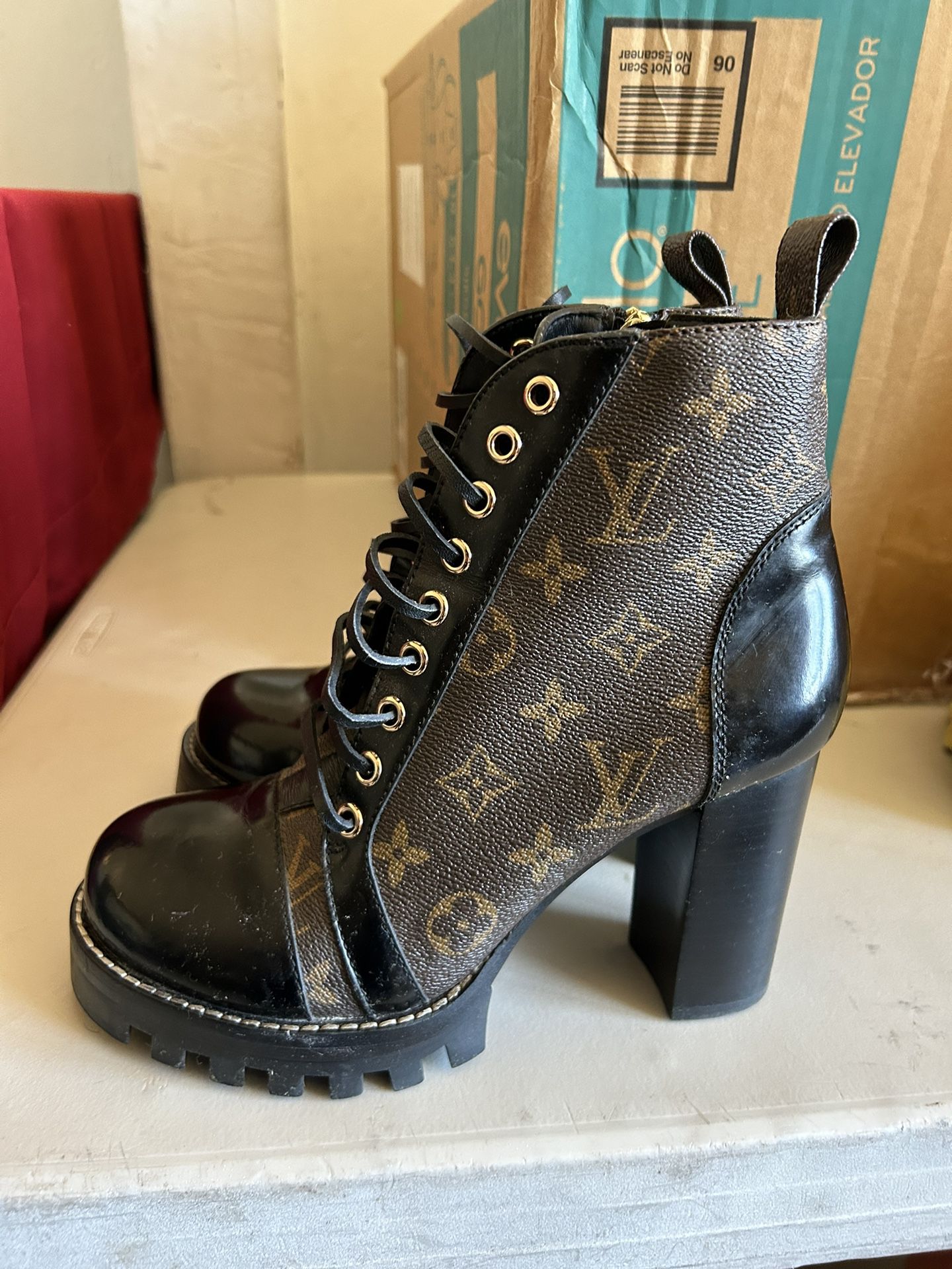 Lv Boots 
