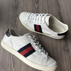 Gucci Ace Navy Blue Size 7.5 Women’s (EU 37.5) 