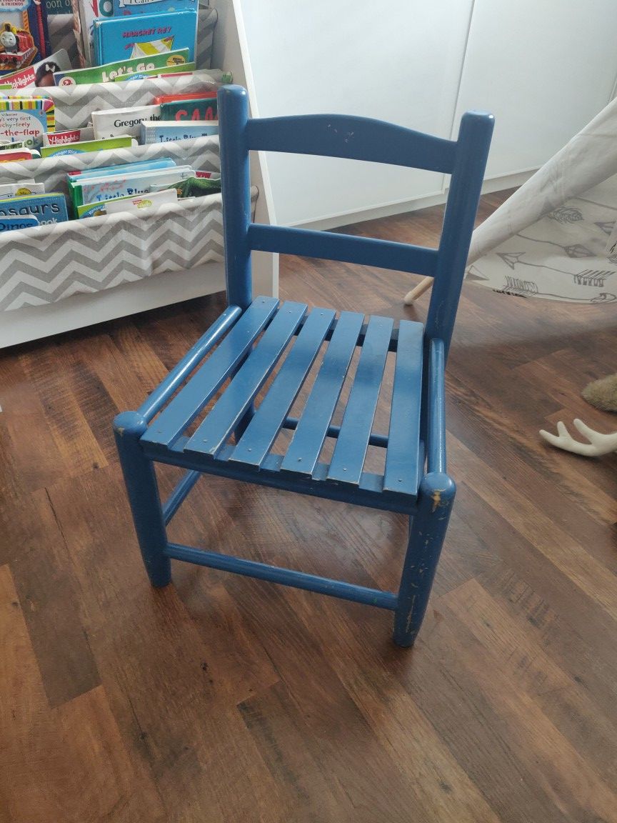 Kid's wooden chair