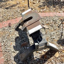 Reese 5th Wheel Hitch