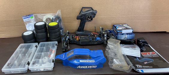 Team Associated RC10 b5