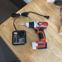 LDX112 Black & Decker Drill