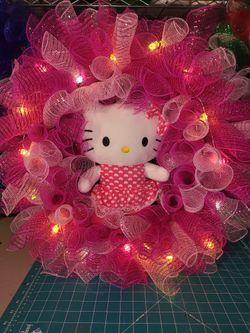 Corona Navidena Hello Kitty 