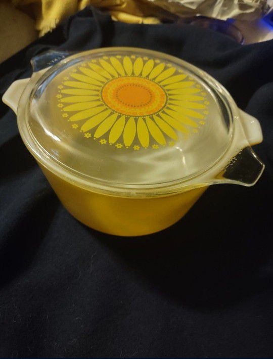 Old Vintage Collectible 60-70s Pyrex Sunflower Daisy With Bowl