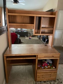 Desk with top hutch