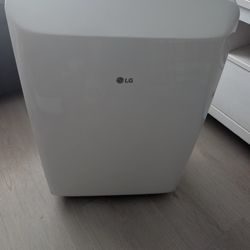 LG Air Conditioner 8,000 BTU