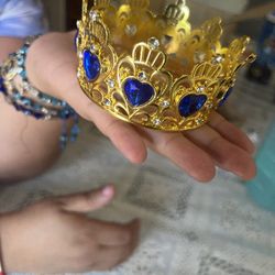 Crown For Flower Arrangements 