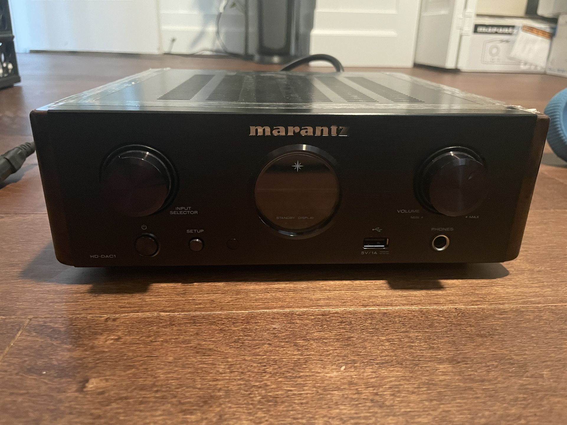 Marantz HD-DAC1 Headphone Amplifier, DAC and Stereo Preamplifier