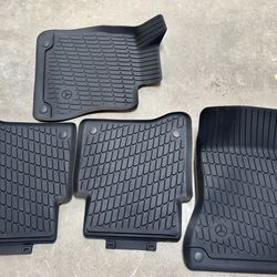 OEM Mercedes-Benz Rubber All-Weather Floor Mats Set (4) –  G wagon / S-Class – Excellent Condition