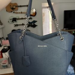 Michael Kors Jet Set Travel Tote – Navy Blue – Excellent Condition