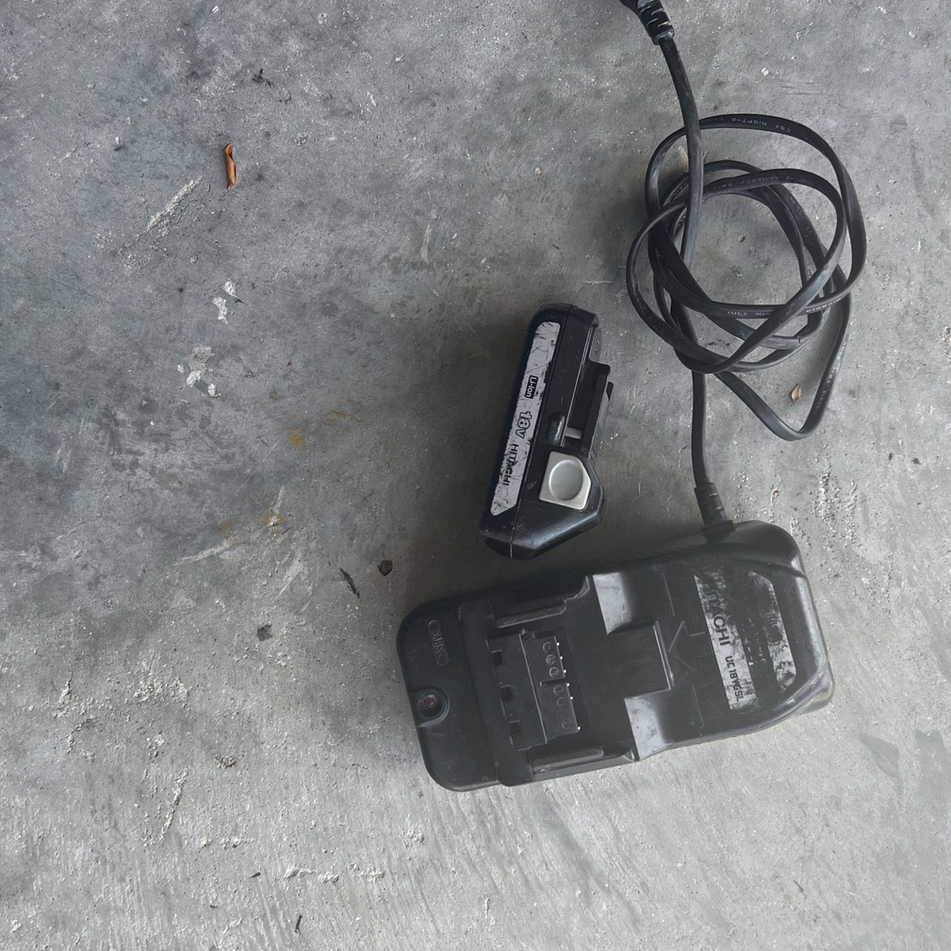 Hitachi Charger UC18YGSL And Lion Battery 18v