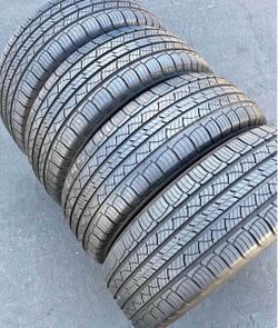 Set 245/60-18 Michelin con el 80% de vida