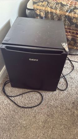 Mini fridge