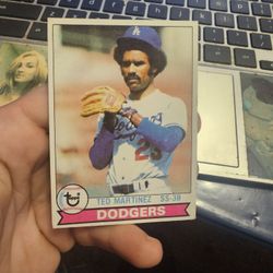 Ted Martinez Baseball Card