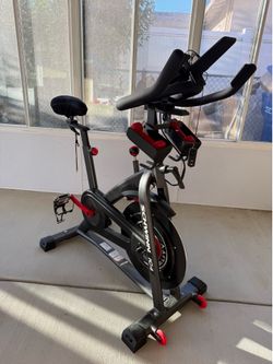 Schwinn IC4 Indoor Cycling Bike