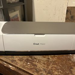 Cricut Maker