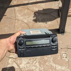 2003 Toyota Corolla OEM Stereo
