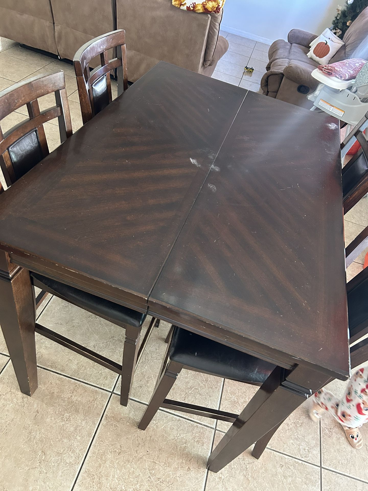 4 Seated Kitchen Nook Table