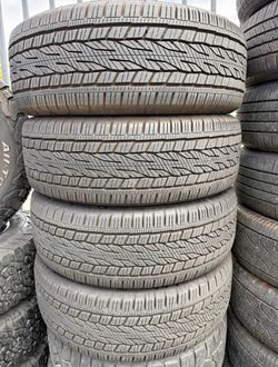 275/60r20 Continental tires con 80% de Vida las 4