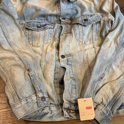 New Men’s M Jean Jacket 