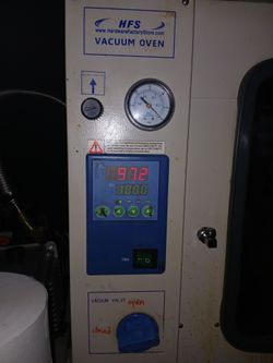 HFS vacuum oven
