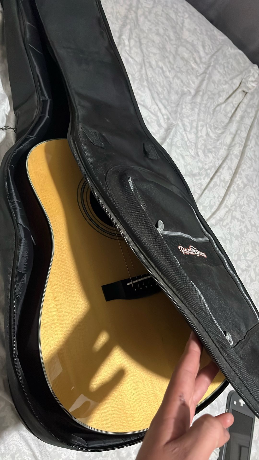 Yamaha F325D acoustic guitar