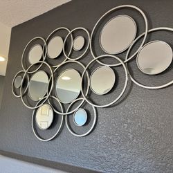 Beautiful Mirror Decoration 