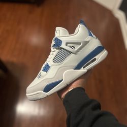 Jordan 4 Military Blue Sz 10 