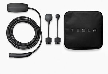 Tesla - Mobile Conector