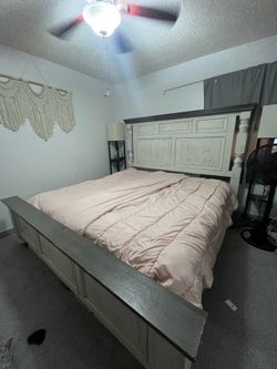 King sized bedframe