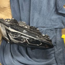 2022 2024 BMW 430i right Headlight,